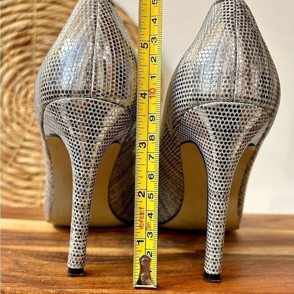 Enzo Angiolini Eamerryann Silver/Gold Peep Toe Size 7.5 - Picture 10 of 13